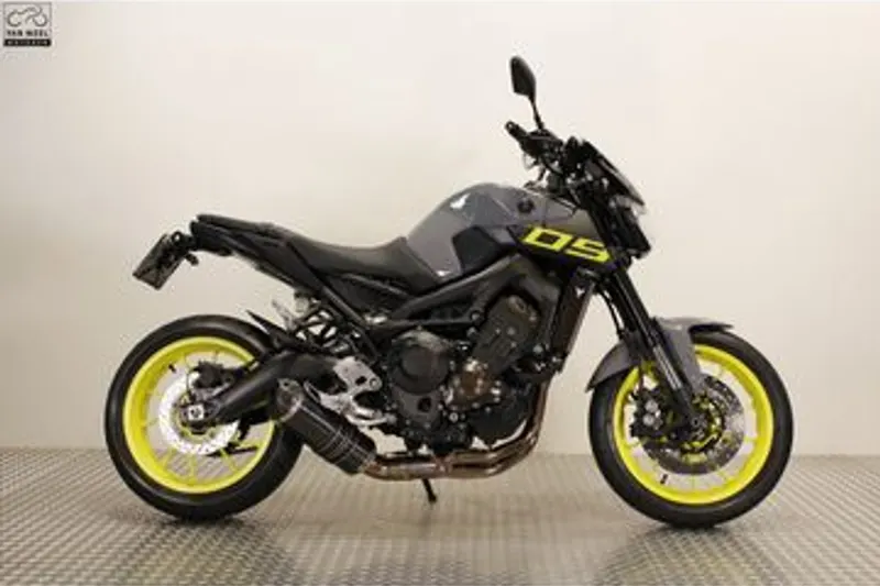 Yamaha MT-09 (2016)