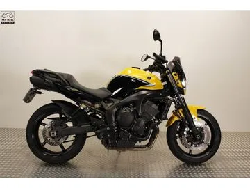 Yamaha FZ6 Fazer S2 (2009) — foto 1