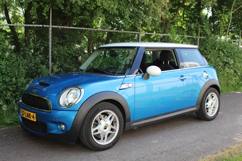 MINI Cooper S (2010)