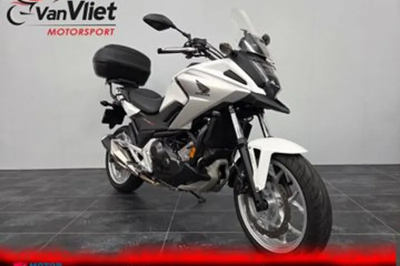 Honda NC750X (2016)