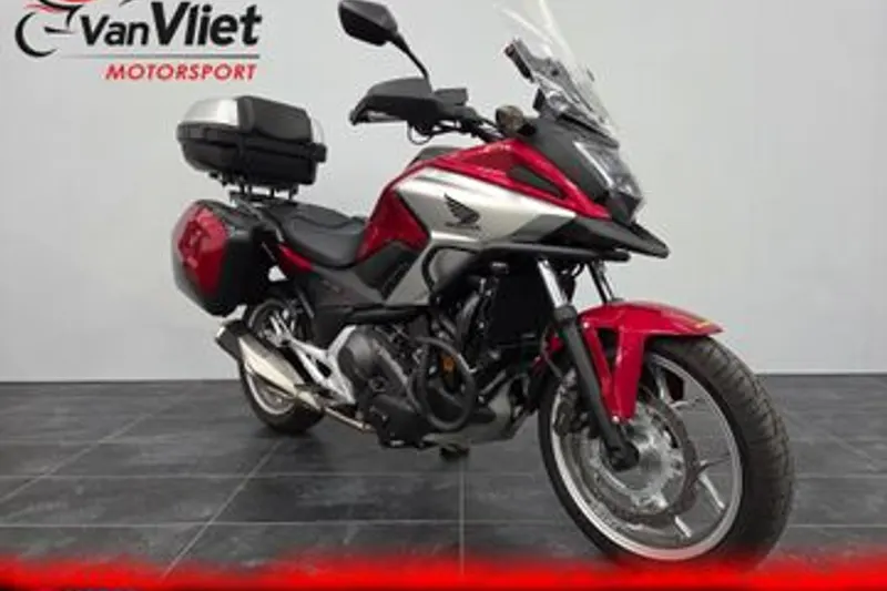 Honda NC750X (2016)