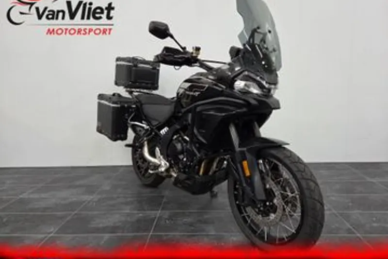 CFMoto 700 MT (2025)