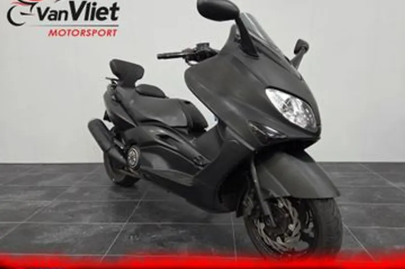 Yamaha Tmax Black MAX (2004)