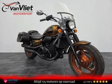 Honda VF 750C Magna (1996) — foto 1