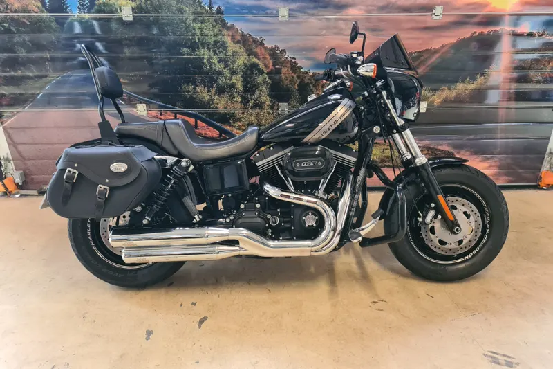 Harley-Davidson FXDF FAT BOB JEKILL & HYDE (2016)