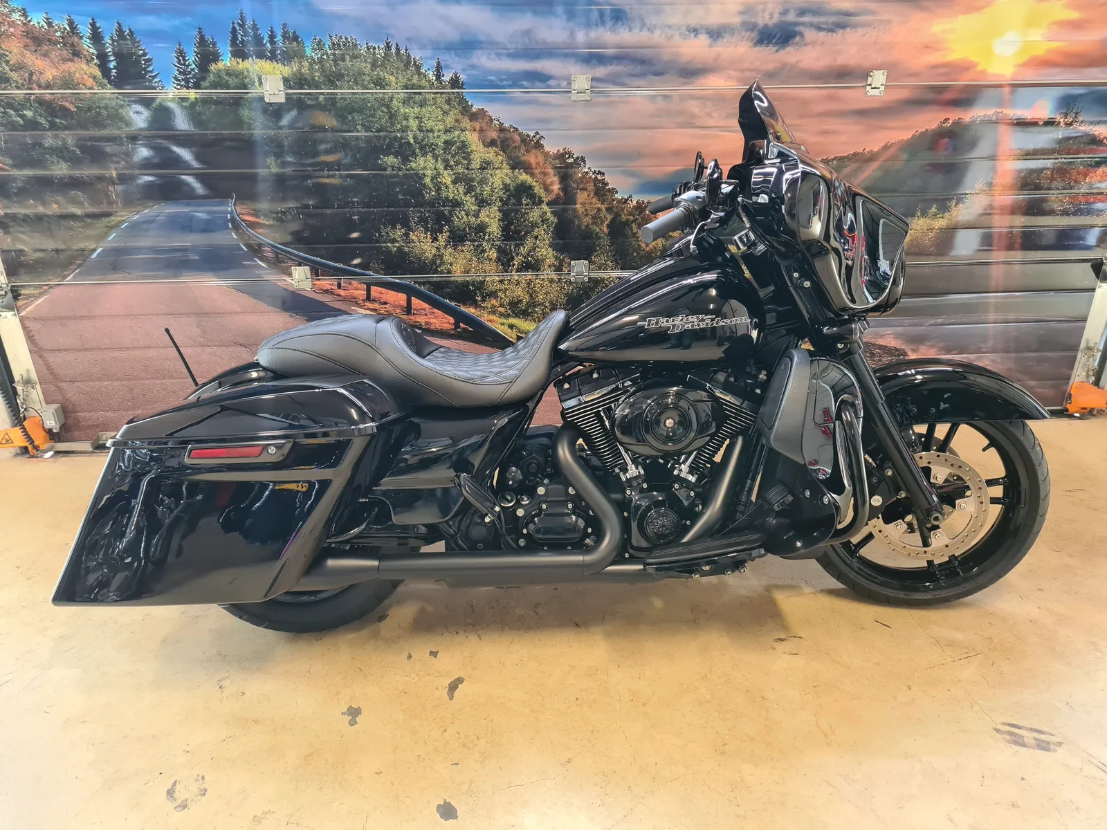 Harley-Davidson FLHX STREET GLIDE (2012) — foto 1