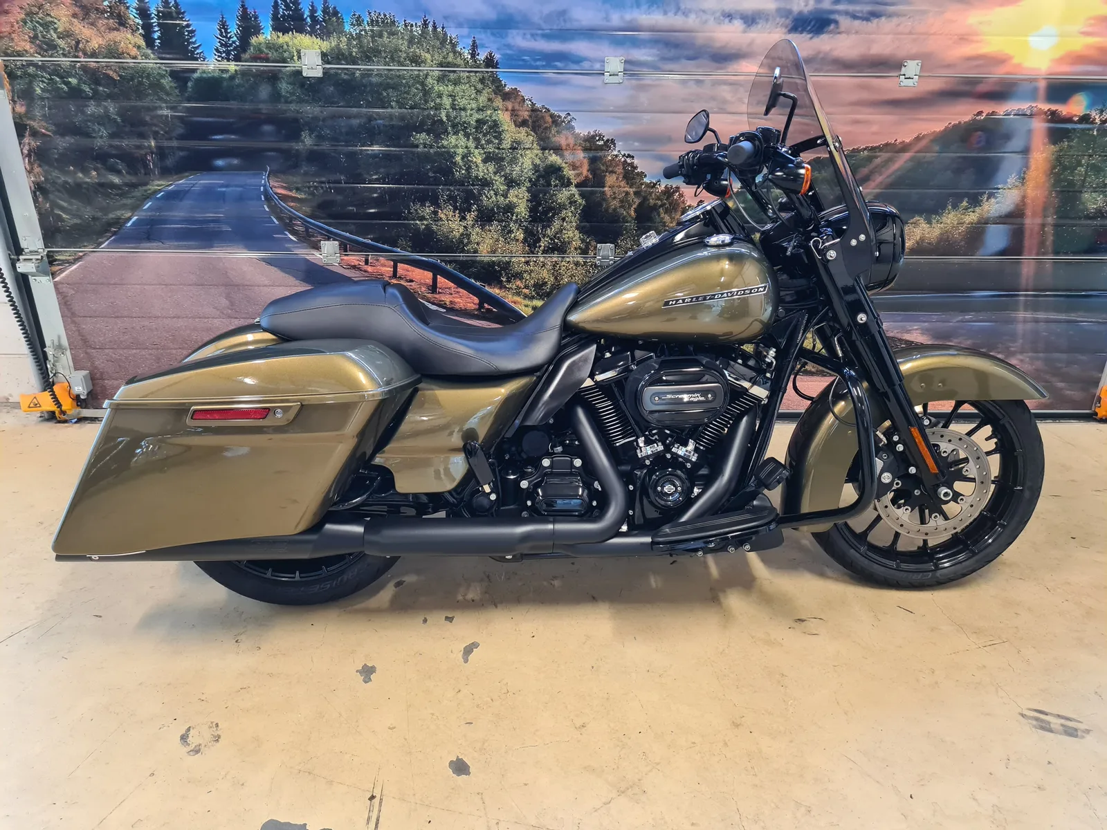 Harley-Davidson Road King (2018) — foto 1