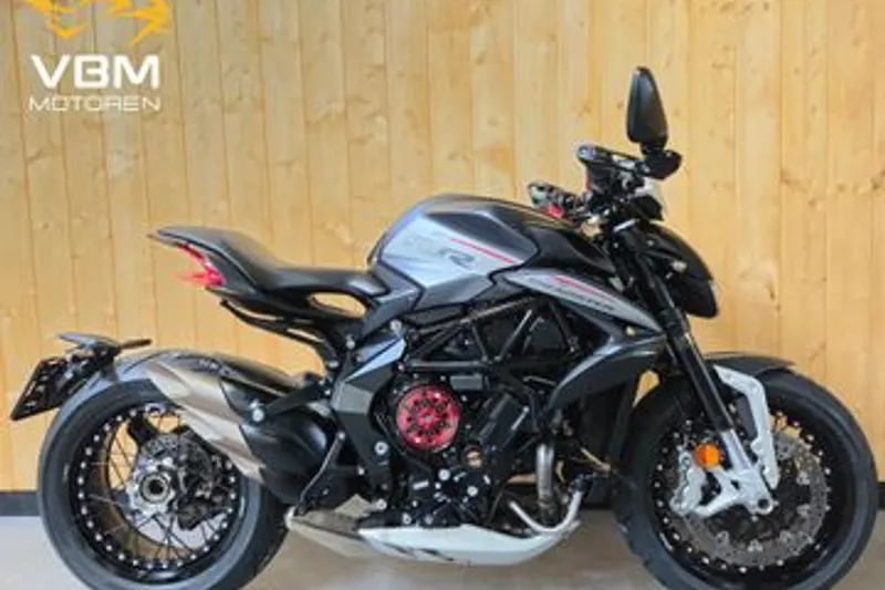 MV Agusta Dragster 800 (2021)