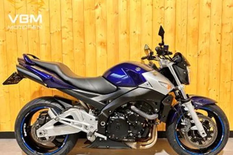 Suzuki GSR600 (2009)