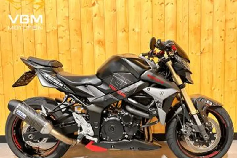 Suzuki GSR750 (2013)