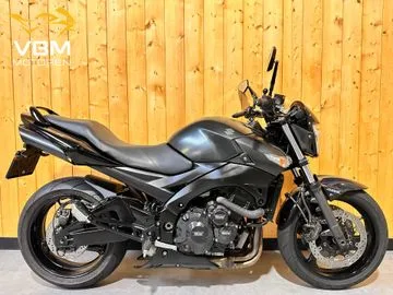 Suzuki GSR600 (2009) — foto 1