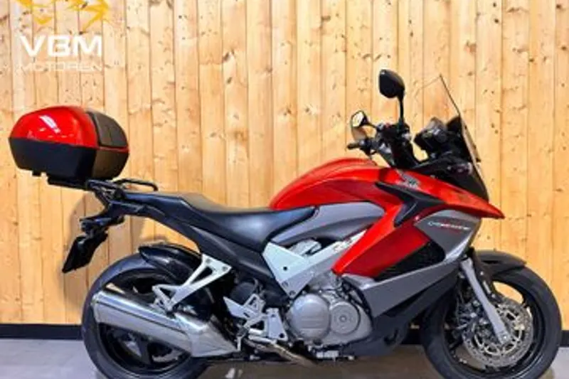 Honda VFR 800 X Crossrunner (2012)