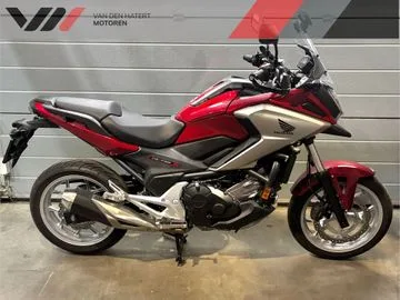 Honda NC750X (2017) — foto 1