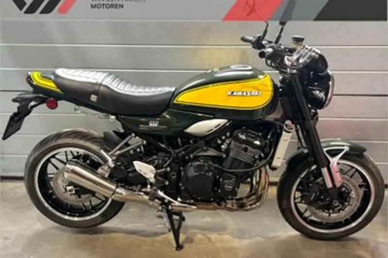 Kawasaki Z900RS (2025)