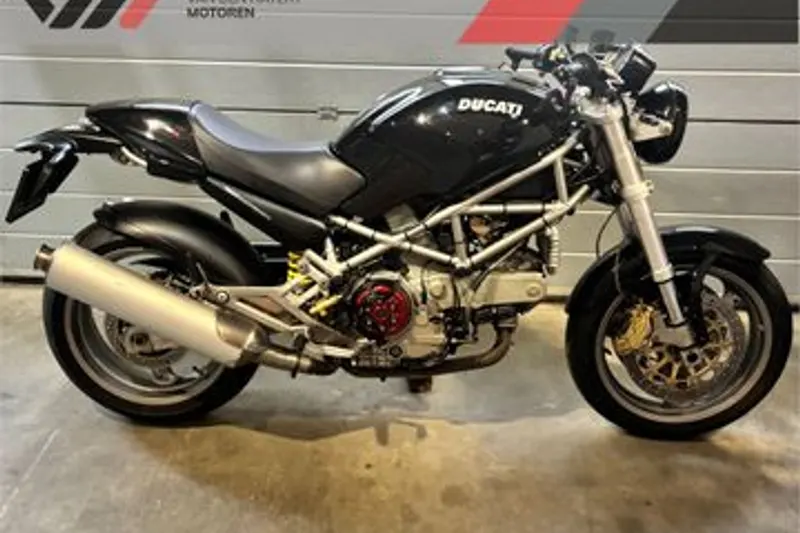 Ducati M 900 I.e. Dark (2002)