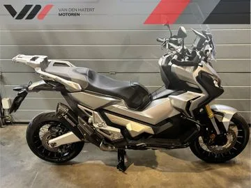 Honda X ADV (2017) — foto 1