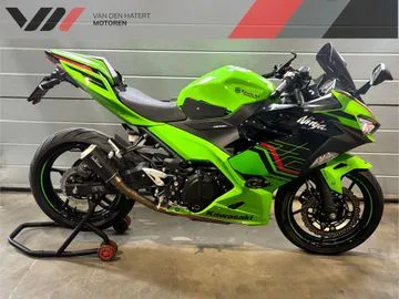 Kawasaki Ninja 400 (2024) — foto 1
