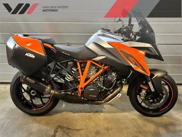 KTM 1290 Super Duke GT (2016) — foto 1