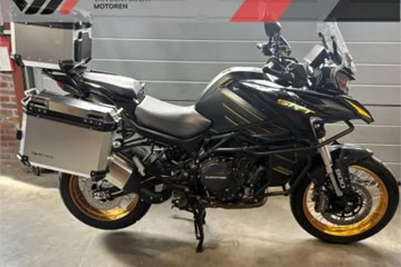 QJ Motor SRT 900 SX (2025)