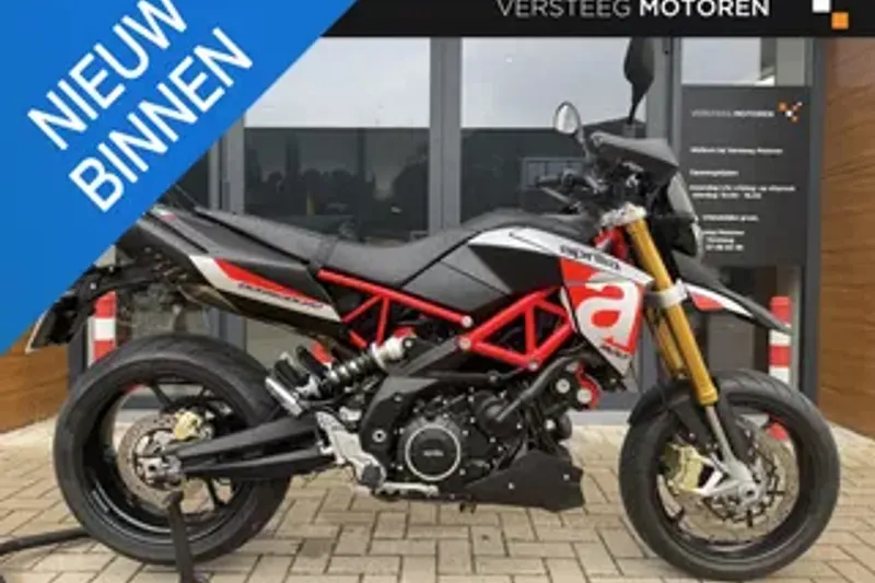 Aprilia Dorsoduro 900 (2017)