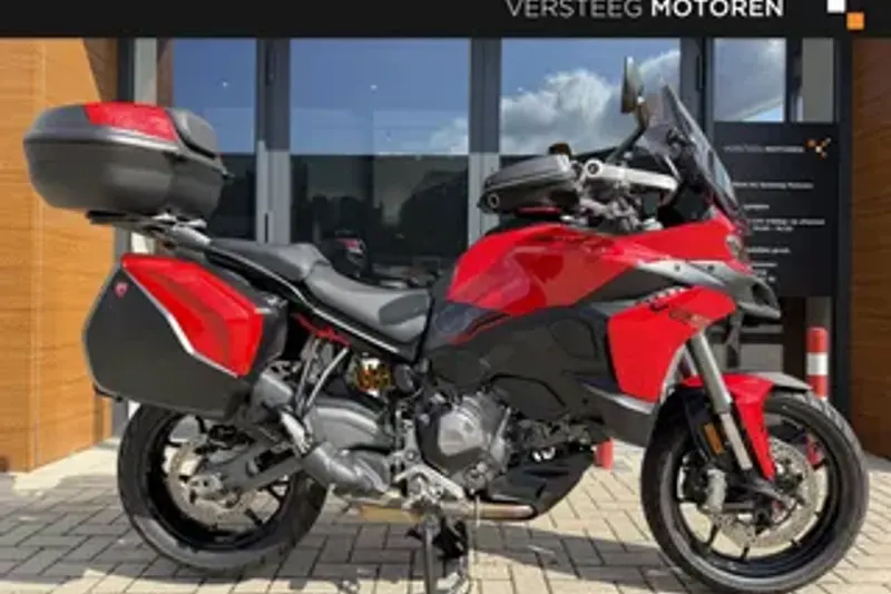 Ducati Multistrada V2 S (2025)