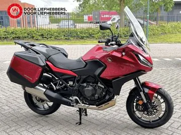 Honda NT 1100 (2025) — foto 1