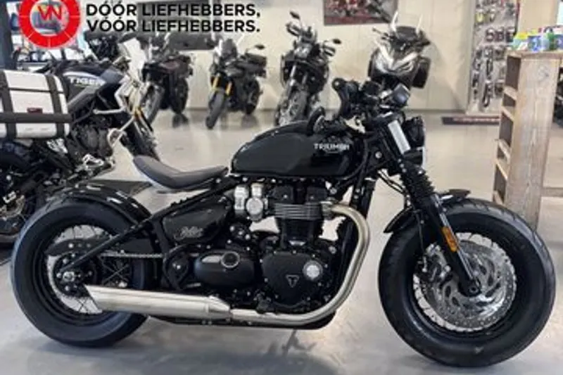 Triumph Bonneville Bobber (2024)