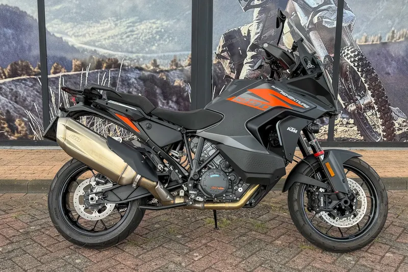 KTM 1290 Super Adventure S (2021)