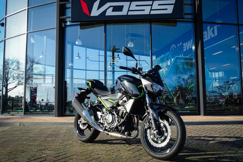 Kawasaki Z400 (2021)