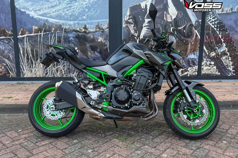 Kawasaki Z900 (2023)