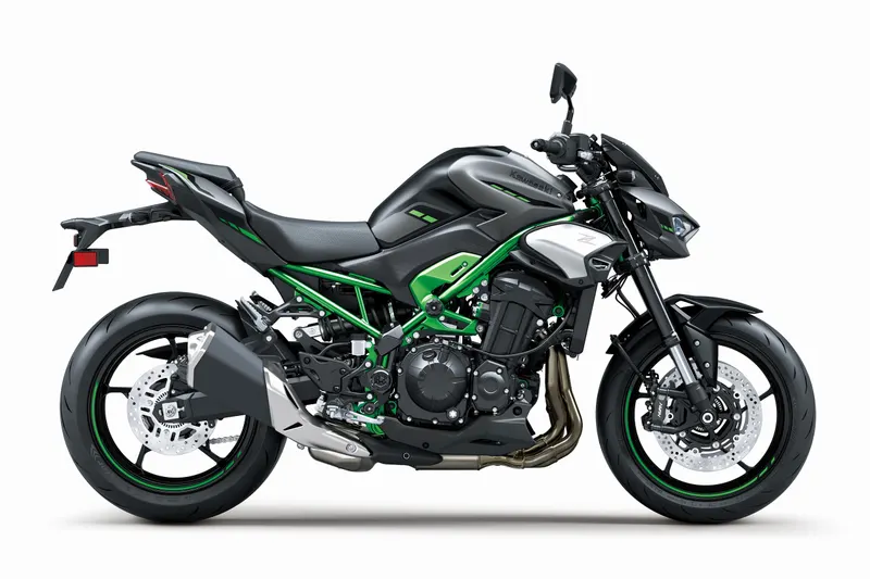 Kawasaki Z900 (2025)