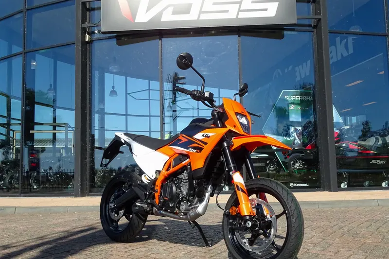 KTM 125 SMC R (2025)