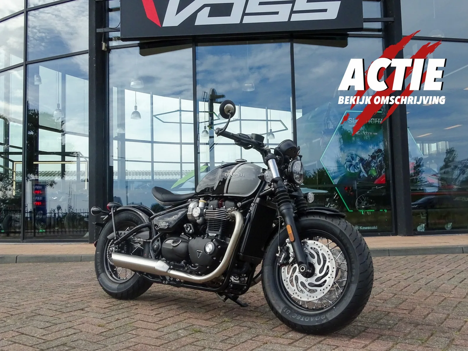 Triumph Bonneville Bobber (2025) — foto 1