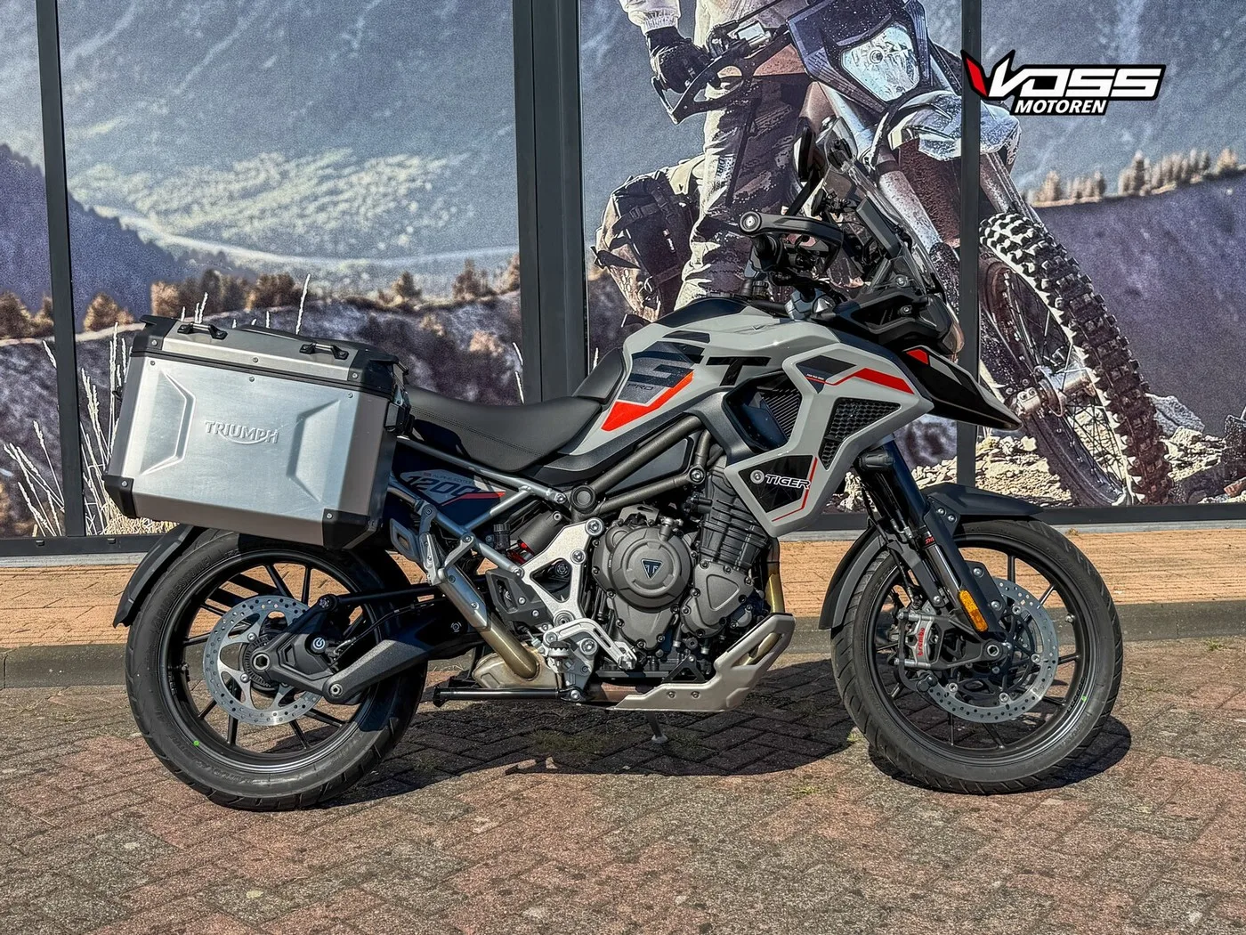 Triumph Tiger 1200 Alpine Edition (2026) — foto 1