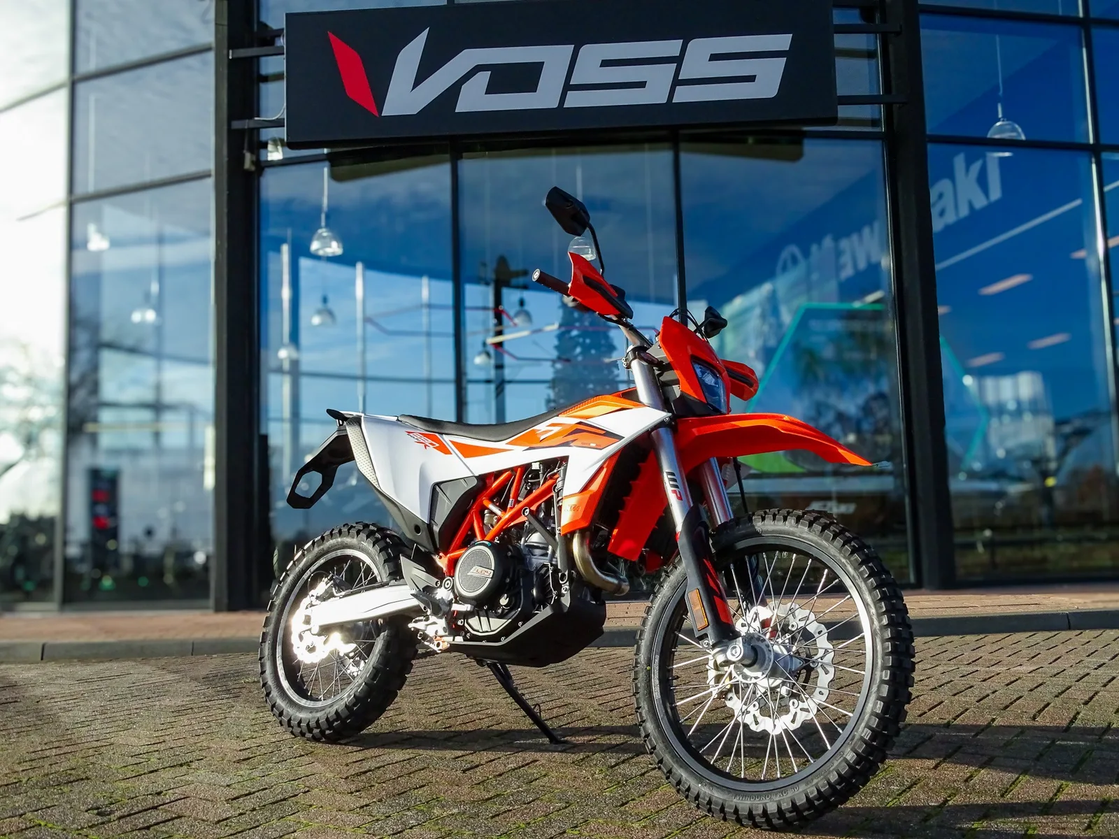 KTM 690 Enduro R (2026) — foto 1