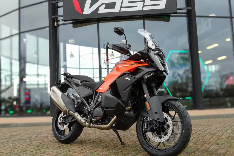 KTM 1390 SUPER ADVENTURE S (2026)