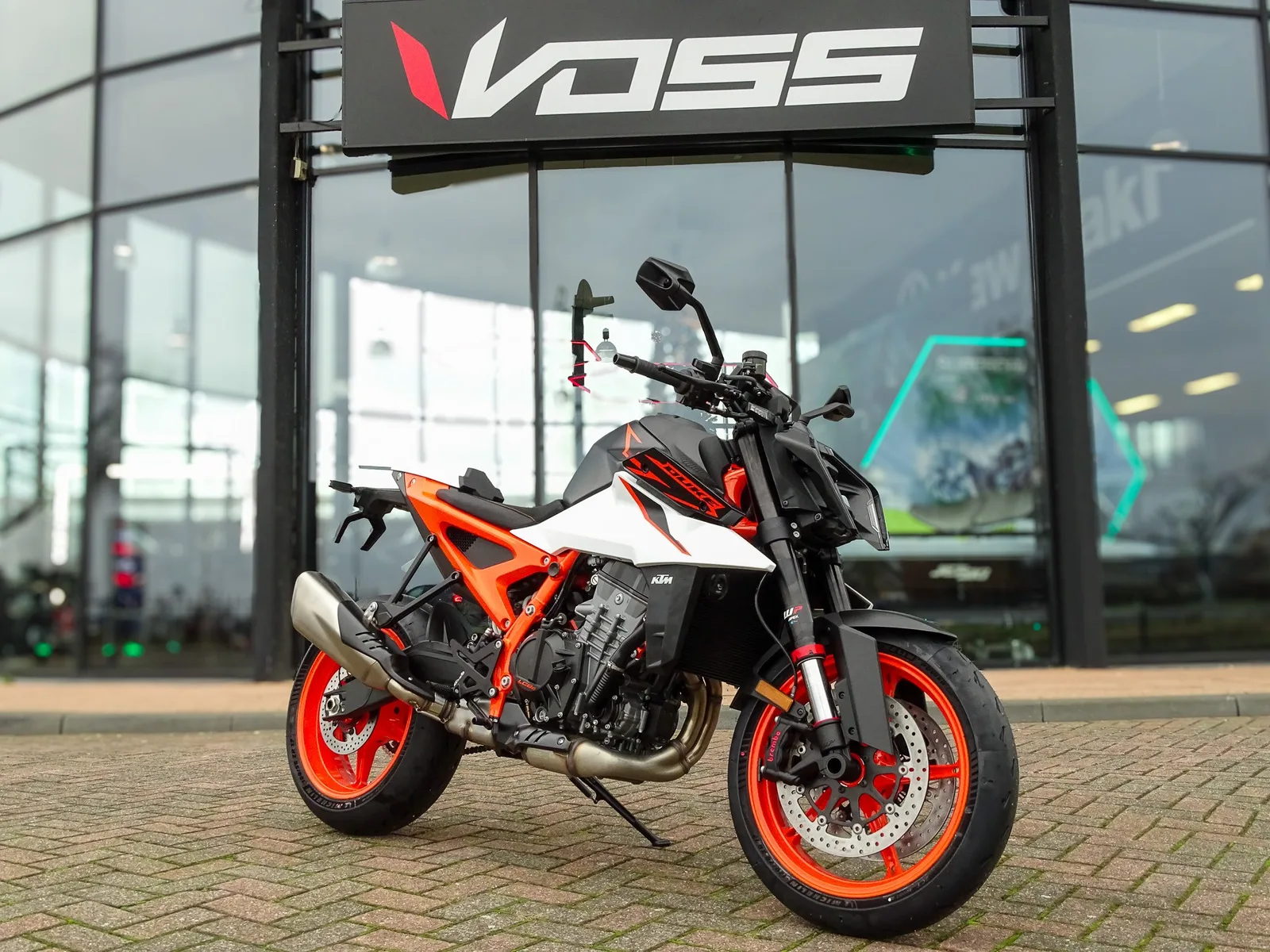 KTM 990 Duke R (2026) — foto 1