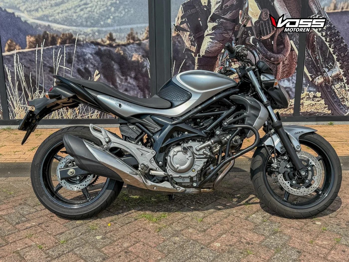 Suzuki Gladius (2012) — foto 1