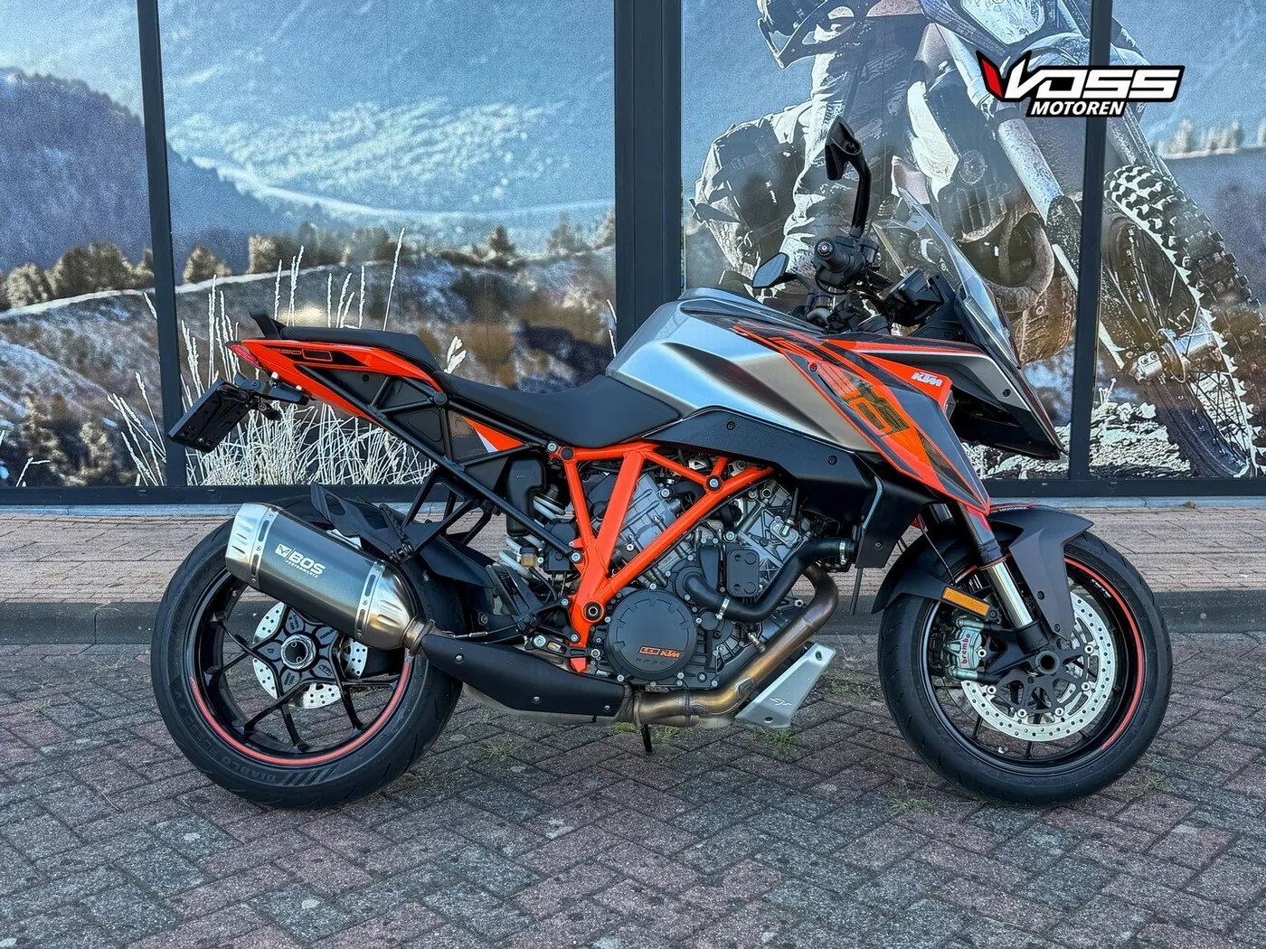 KTM 1290 Super Duke GT (2017) — foto 1