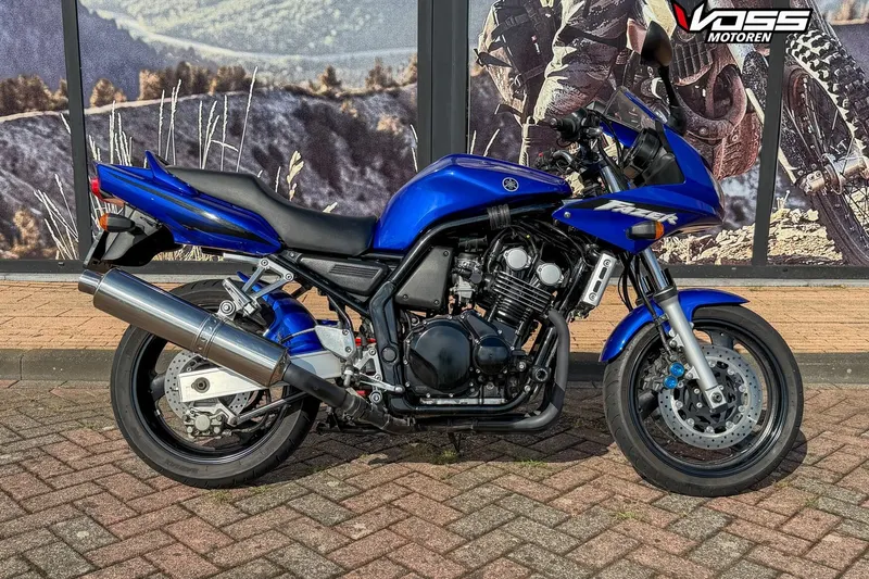 Yamaha FZS600 (2003)