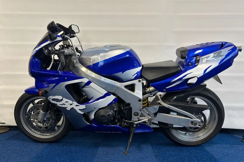 Honda Cbr 900 (1995)