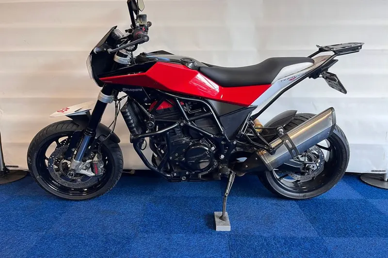 Husqvarna Nuda 900 (2014)