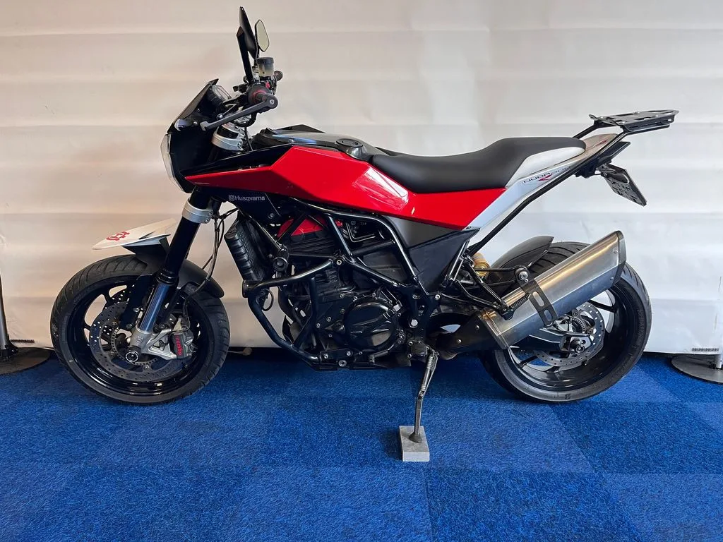 Husqvarna Nuda 900 (2014) — foto 1