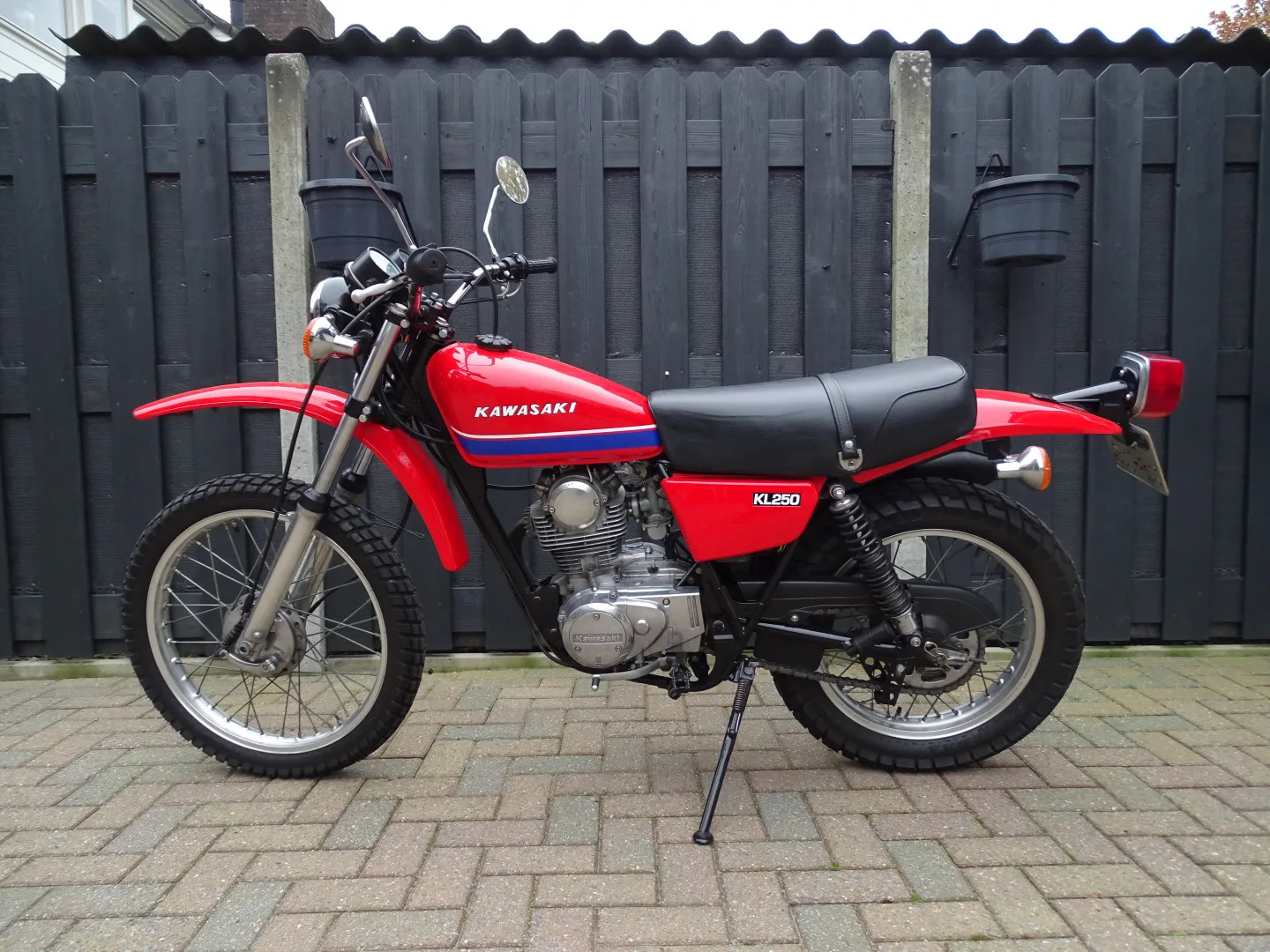Kawasaki KL 250 (0) — foto 1