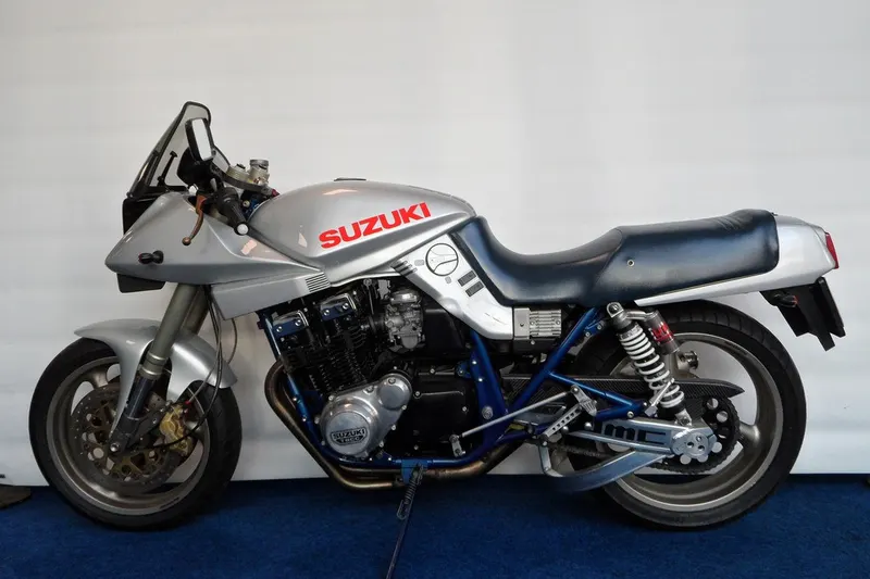Suzuki GSX 750 (1982)