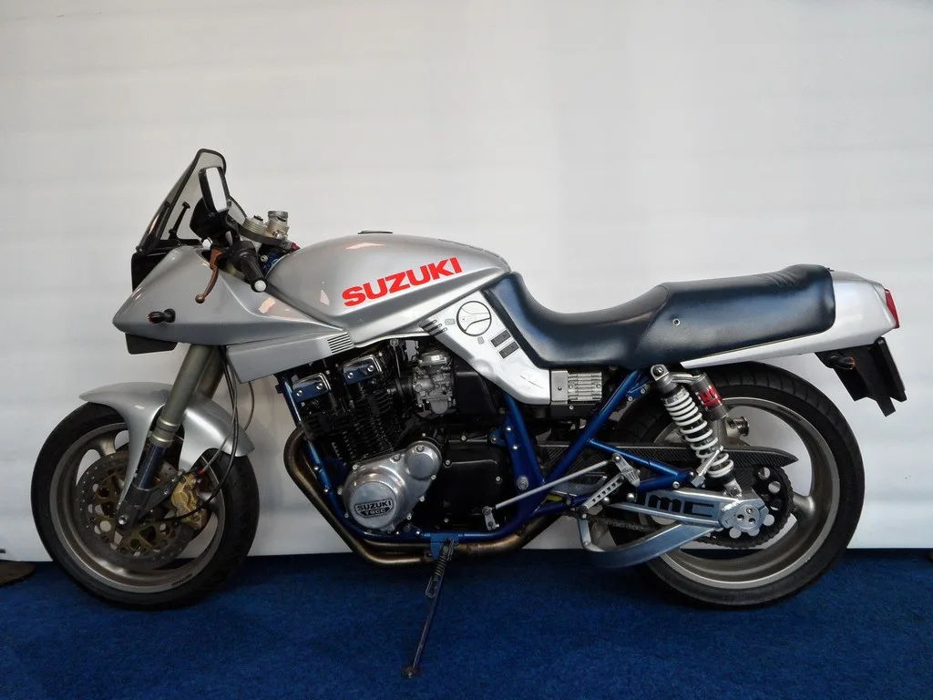 Suzuki GSX 750 (1982) — foto 1