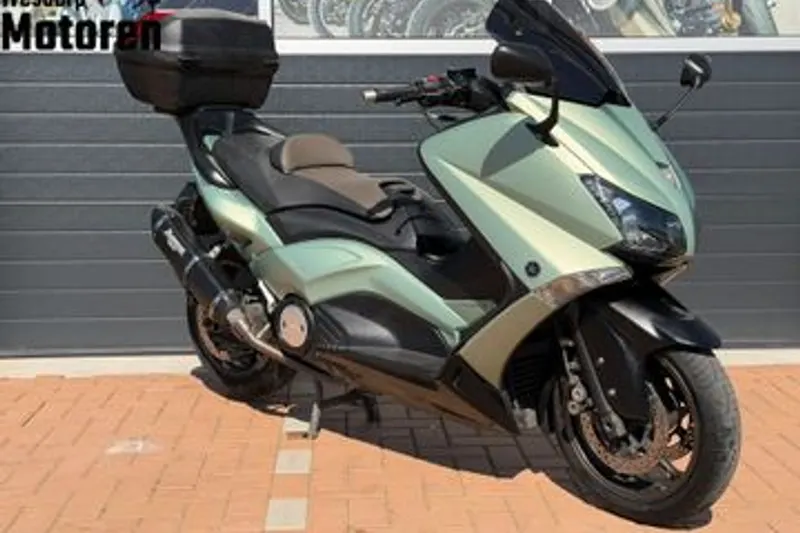 Yamaha Tmax (2012)