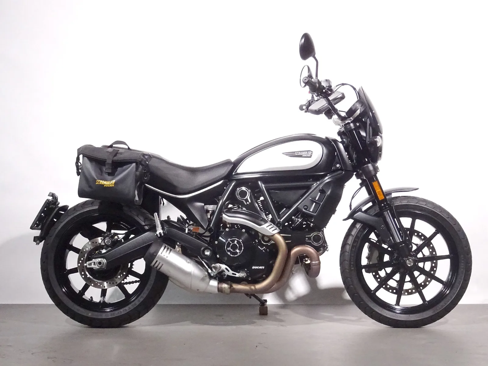 Ducati Scrambler 800 Icon (2022) — foto 1