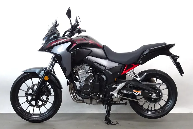 Honda CB500X (2021)