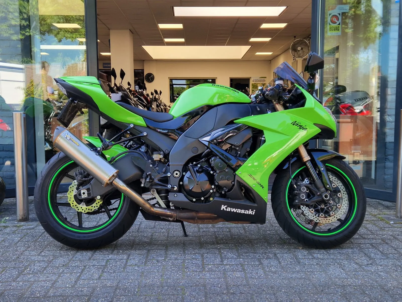 Kawasaki ZX 10R Ninja (2008) — foto 1